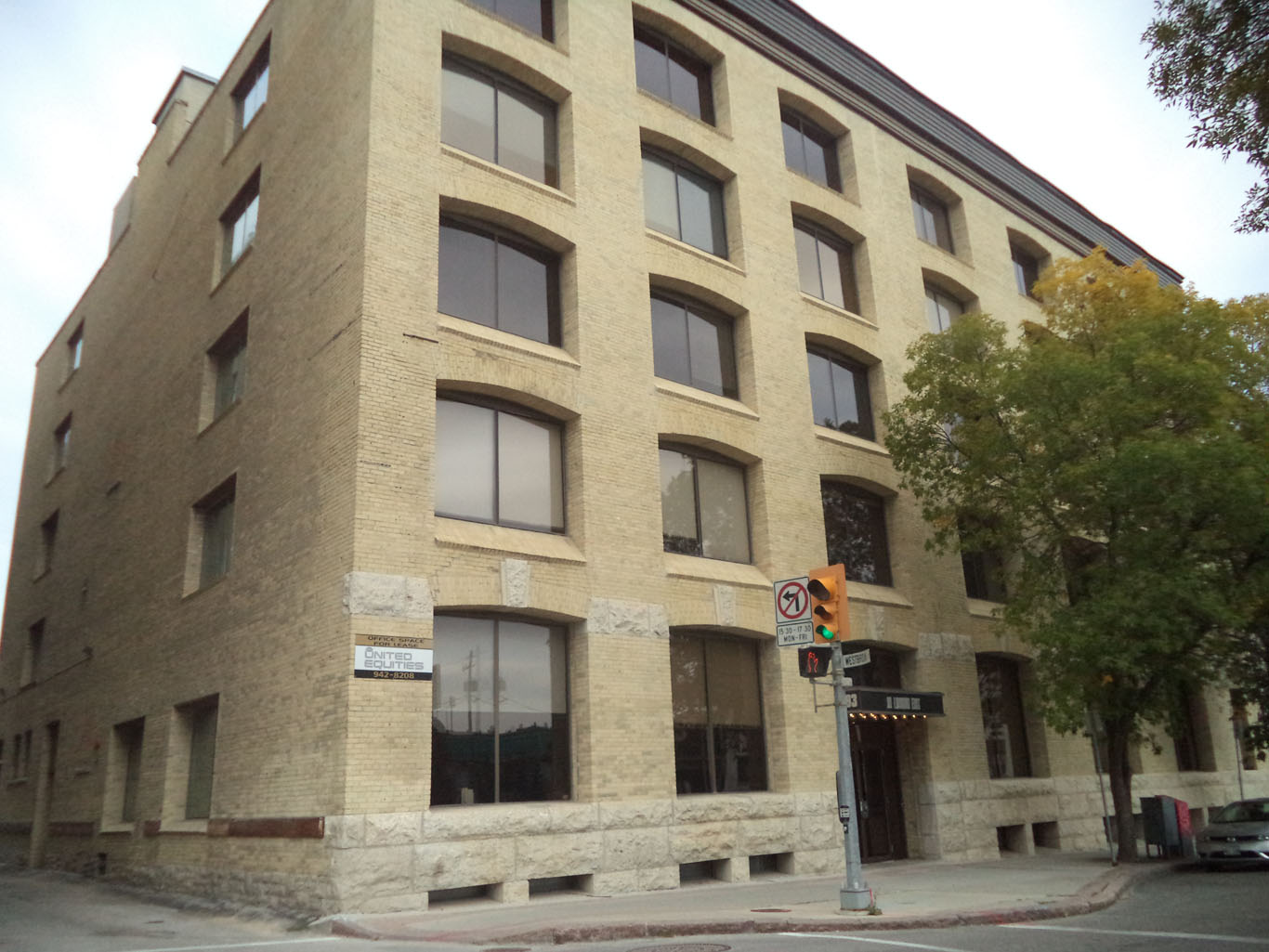 Regus - 93 Lombard Avenue